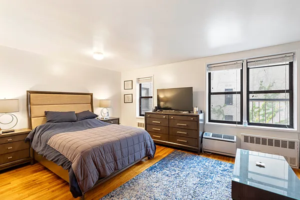 Rented by Compass | media 5