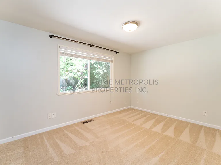 16428 SE 16th St — Photo 13