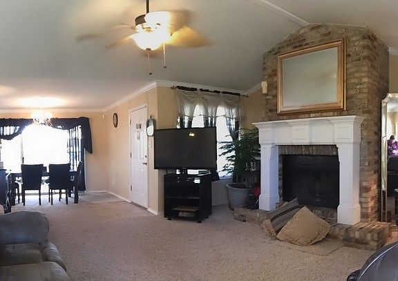 Living Room
						:
						Open, light, garden home.