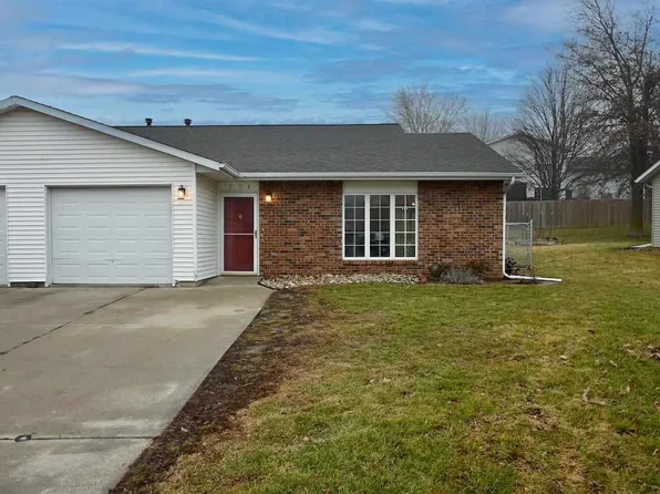 208 Valley Rd, Williamsburg, IA 52361
