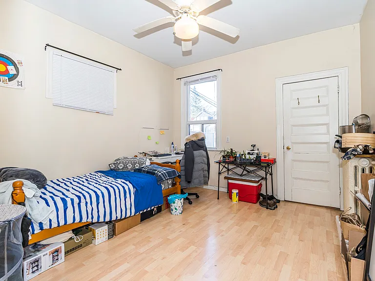 370 Brunswick Ave #B — Photo 7