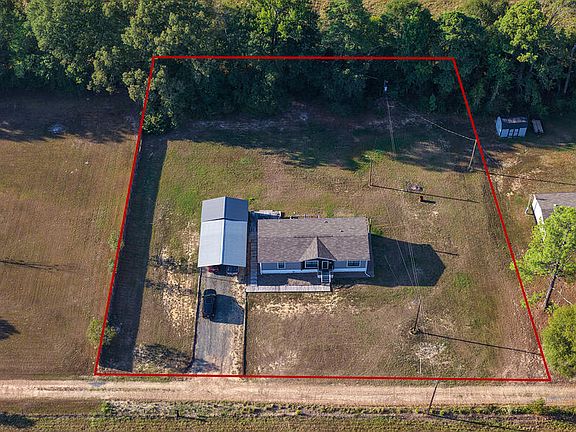 3rd image of 2127 Shady Pines Rd