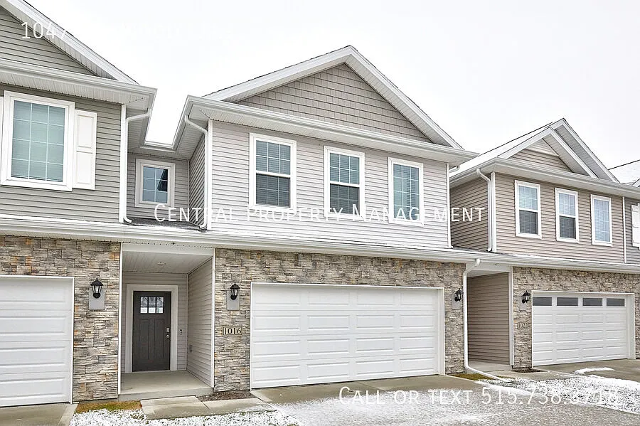 1047 Maywood Ln