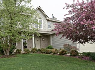 876 Spring Creek Cir, Naperville, IL 60565