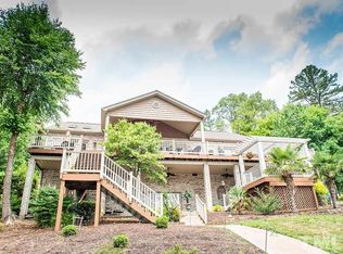 105 Pinecrest Dr, Leasburg, NC 27291