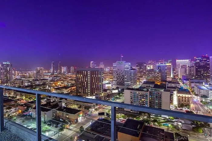 1 bed, 731 sqft, $2,850 — Photo 3