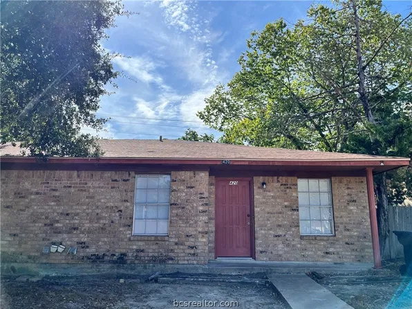 420 Manuel Dr, College Station, TX 77840