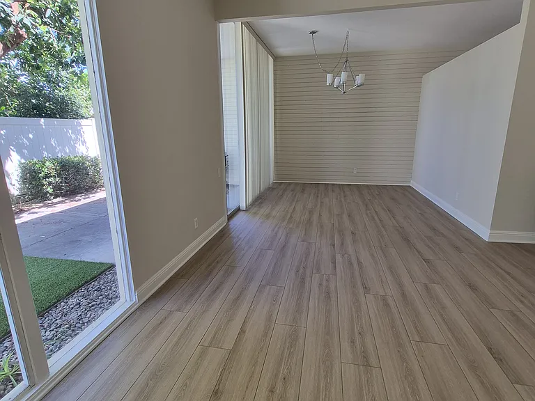 4125 Del Mar Ave — Photo 3