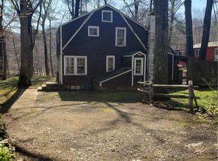 480 Maupas Rd, Guilford, CT 06437