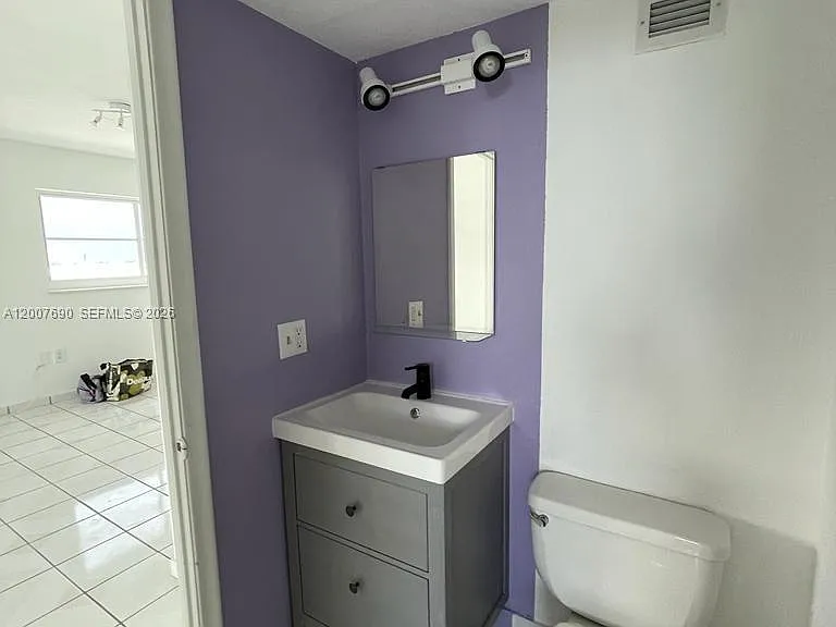 1750 James Ave #7A — Photo 12