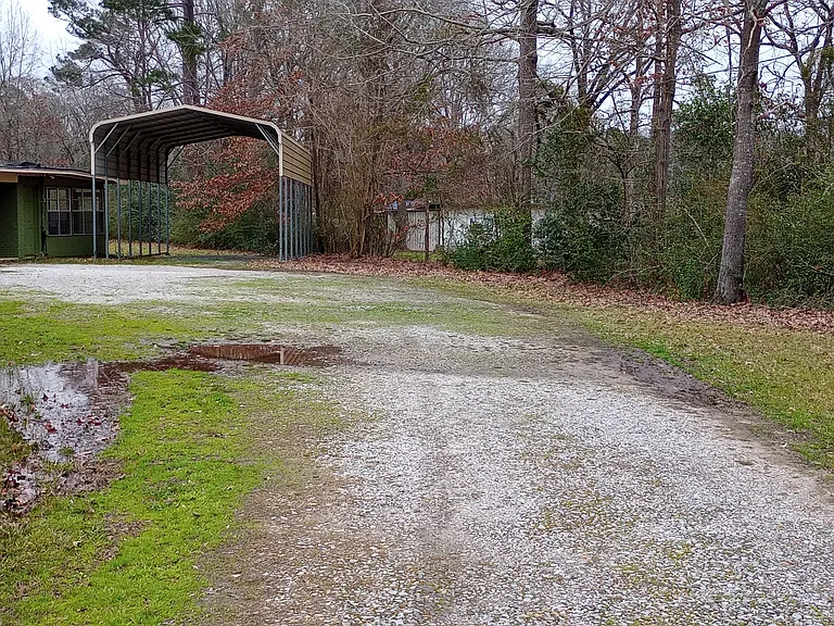 619 Pearce Rd — Photo 2