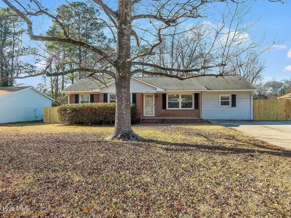 2407 Country Club Road, Jacksonville, NC 28546