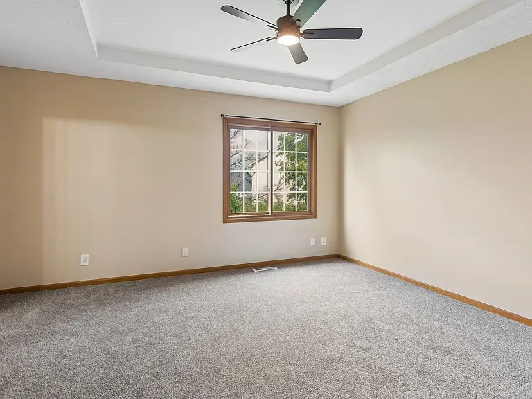 2402 King Dr — Photo 17