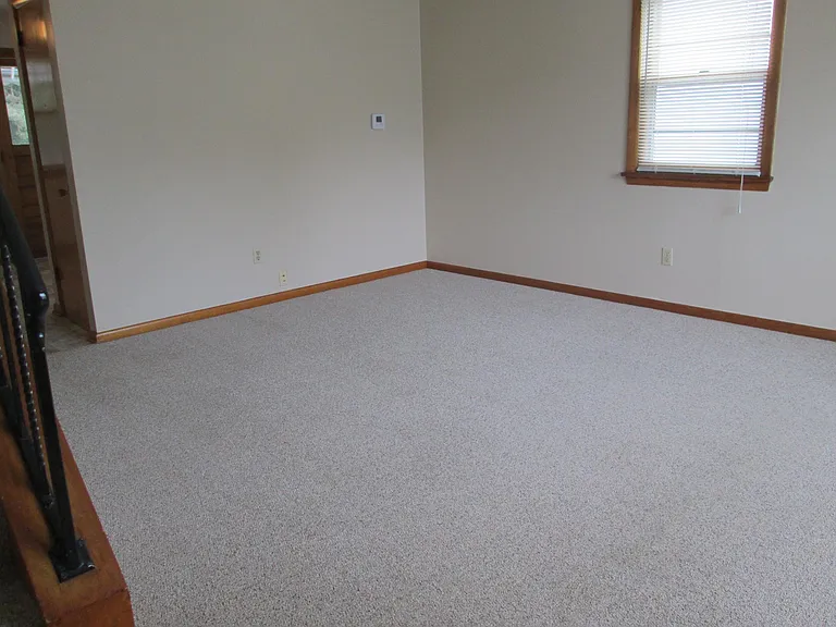 3944 Liberty St — Photo 2