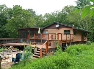 S6303 Cox Rd, North Freedom, WI 53951