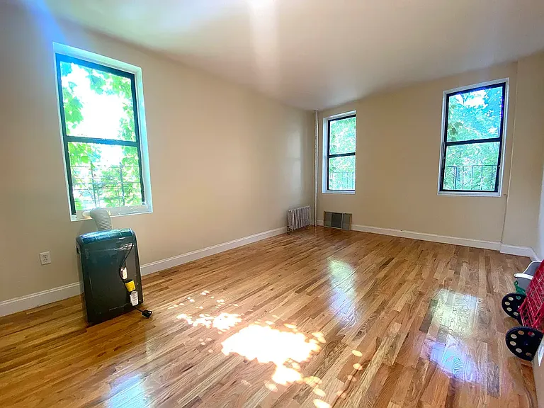 179 Linden Blvd #2A — Photo 4