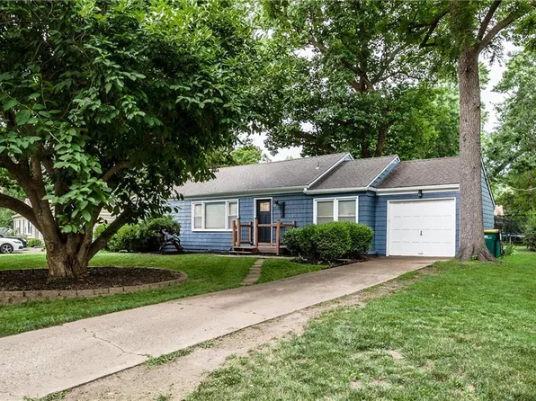 7328 Floyd St, Overland Park, KS 66204