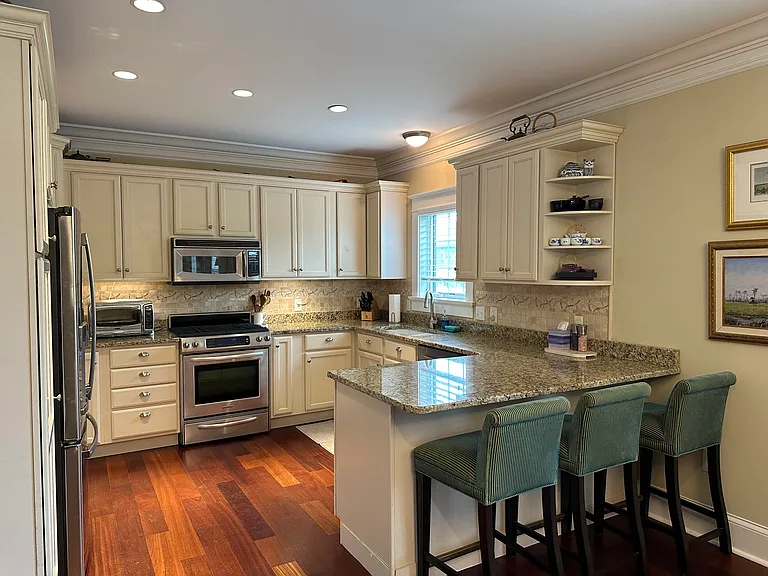 53 Sandy Point Farm Rd #2 — Photo 8