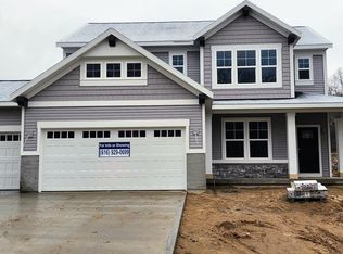 1560 Wales Rd SE, Lowell, MI 49331