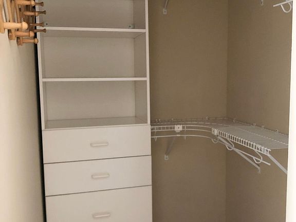 4th image of 1323 Boren Ave APT 508