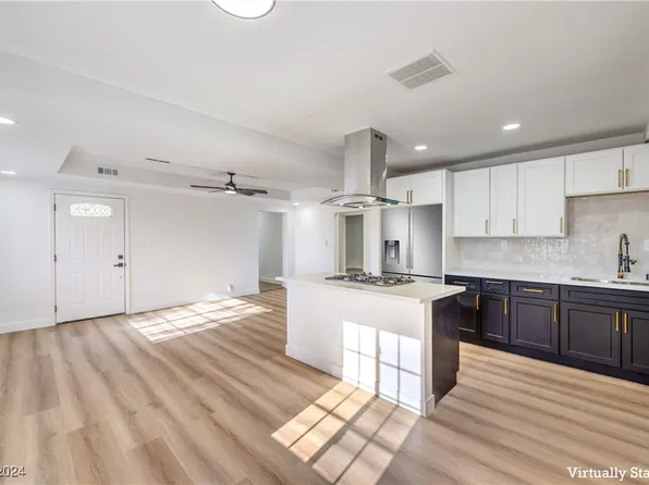 901 Dover Pl, Las Vegas, NV 89107