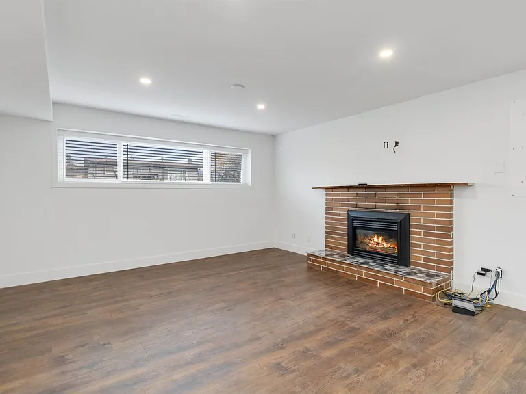 46190 Larch Ave — Photo 16