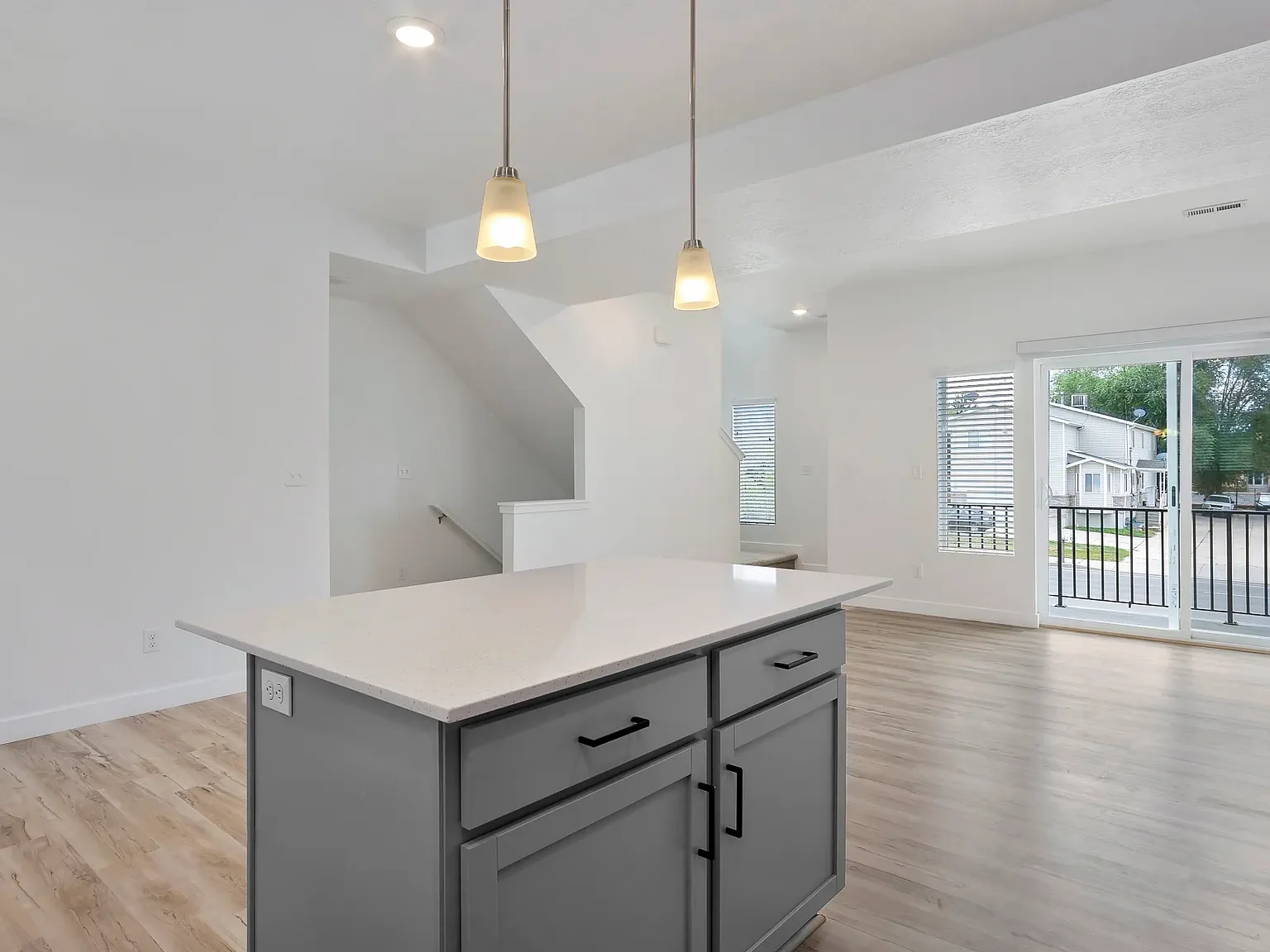 249 E Fort Union Blvd — Photo 4