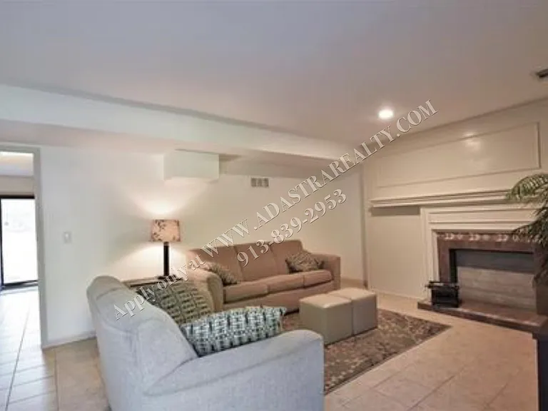16112 W 141st Ter — Photo 10