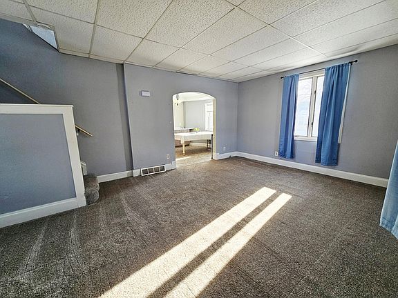 4th image of 251 2nd St