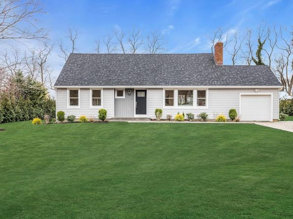 845 Rosewood Drive, Mattituck, NY 11952