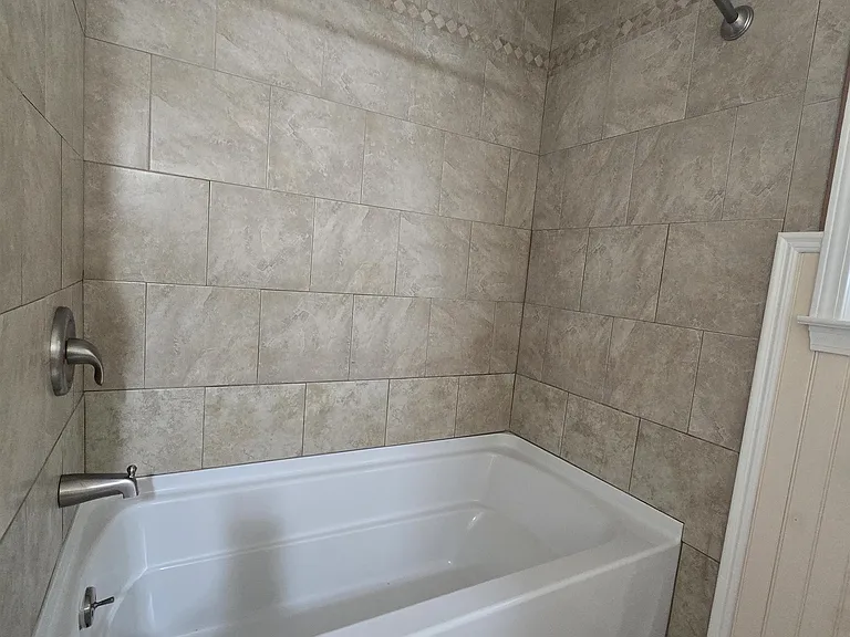 208 Caldwell Dr — Photo 10