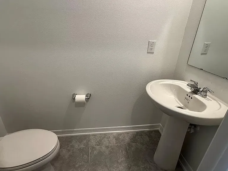 764 Reggie Rd — Photo 21