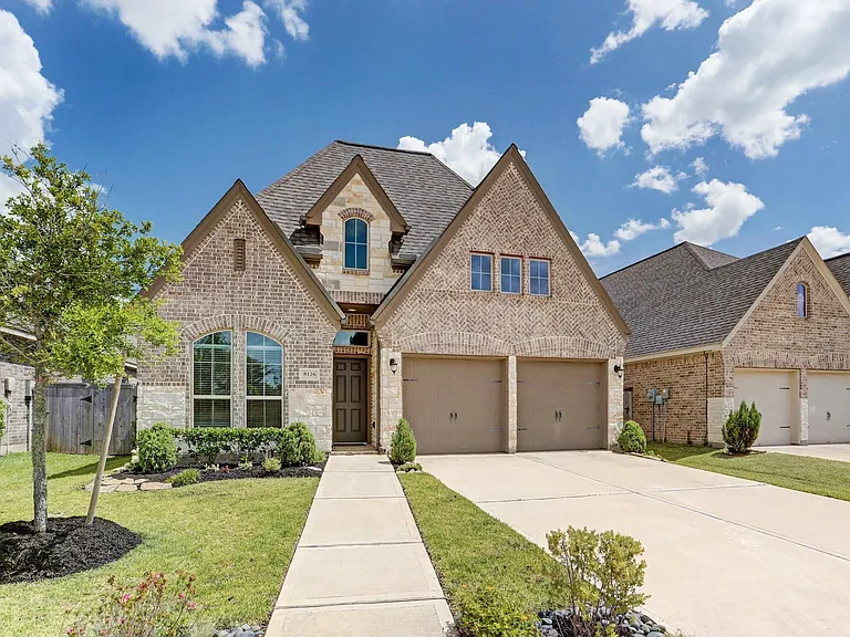 8126 Silverspot Ln — Photo 48