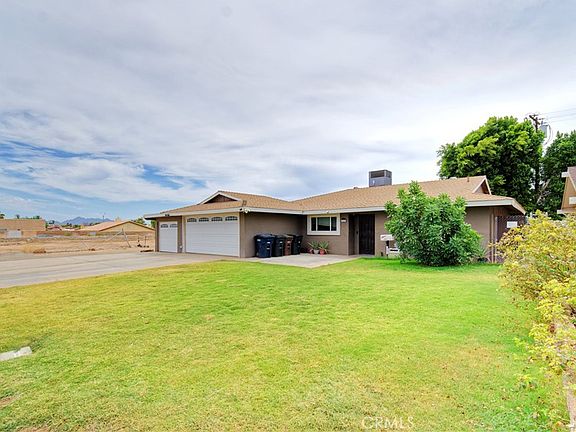 4th image of 460 Seville Ln