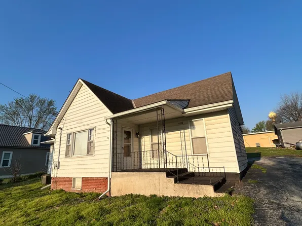 603 South St, Wellington, MO 64097