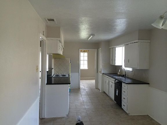 3rd image of 3609 Bon Park Ct