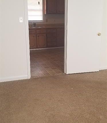 5th image of 3515 Pioneer Dr