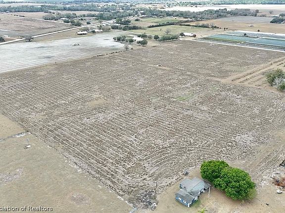 2nd image of S Barlow Rd