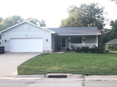 1305 9th Ave E, Oskaloosa, IA, 52577