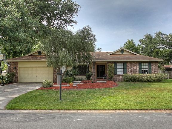 4th image of 822 Scenic Heights Dr