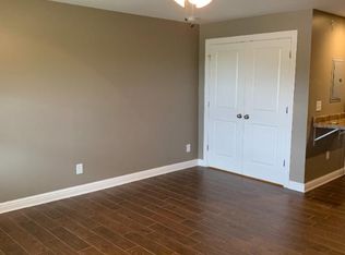 1604 Spring Valley Dr, Huntington, WV 25704