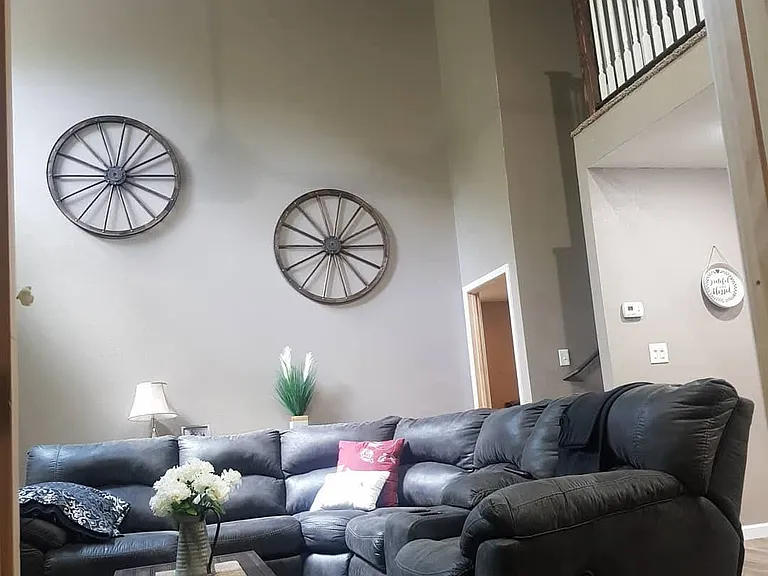 712 Bunker Hill Rd — Photo 5