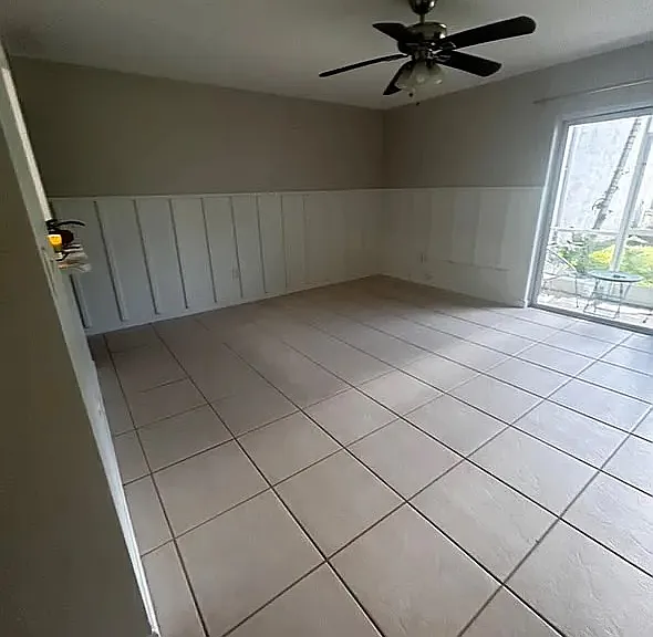 10393 N Kendall Dr #1 — Photo 2
