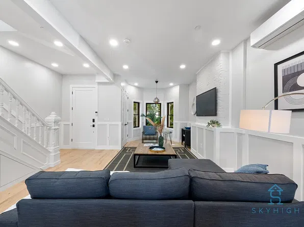 1257 Jefferson Avenue image 1 of 30
