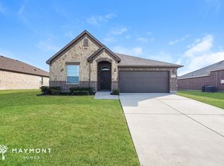 3903 Bridle Path Ln, Sanger, TX 76266
