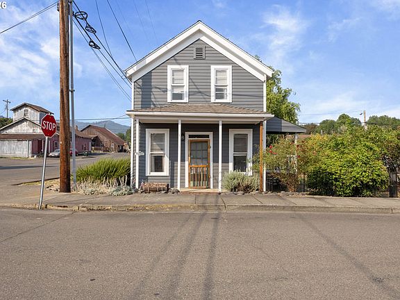 2nd image of 203 NE 2nd St