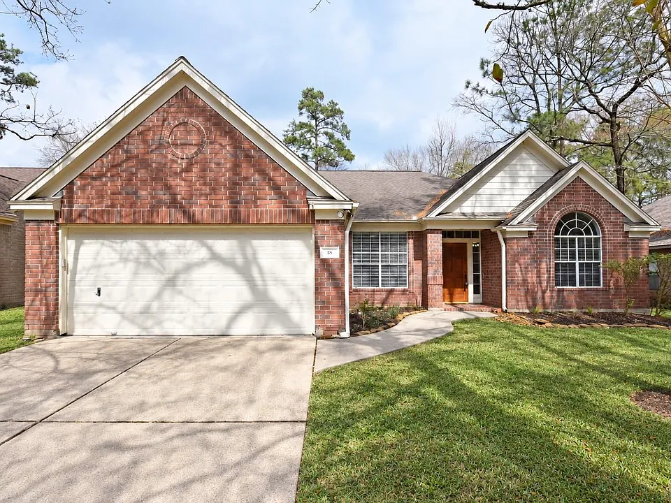 18 Barn Lantern Pl
