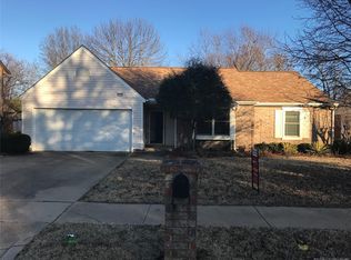 4913 S Redbud Ave W, Broken Arrow, OK 74011