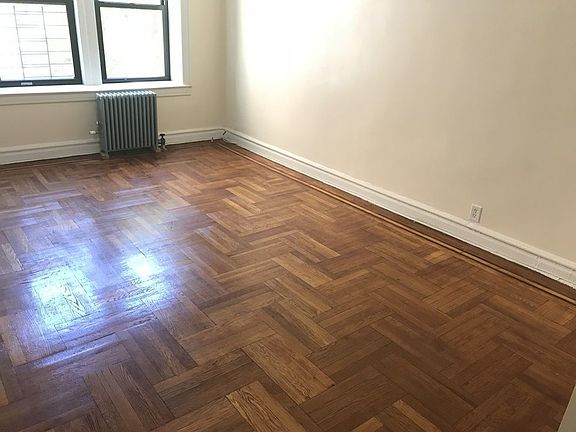3rd image of 221 Linden Blvd APT A12