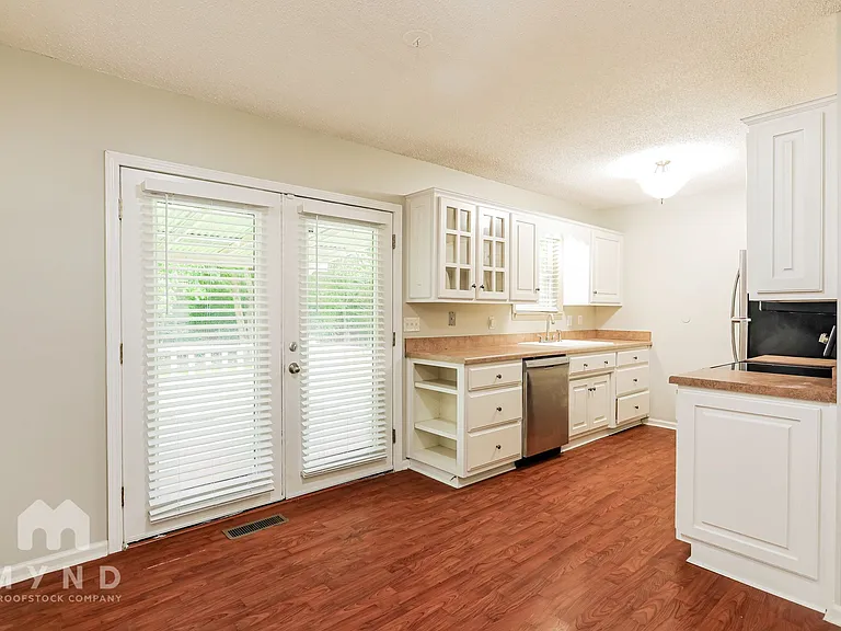 6717 San Moore Dr — Photo 11